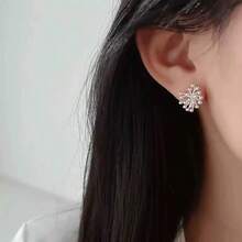 1件装经典优雅花卉耳环（女士款） - 銀色 - 查看 3