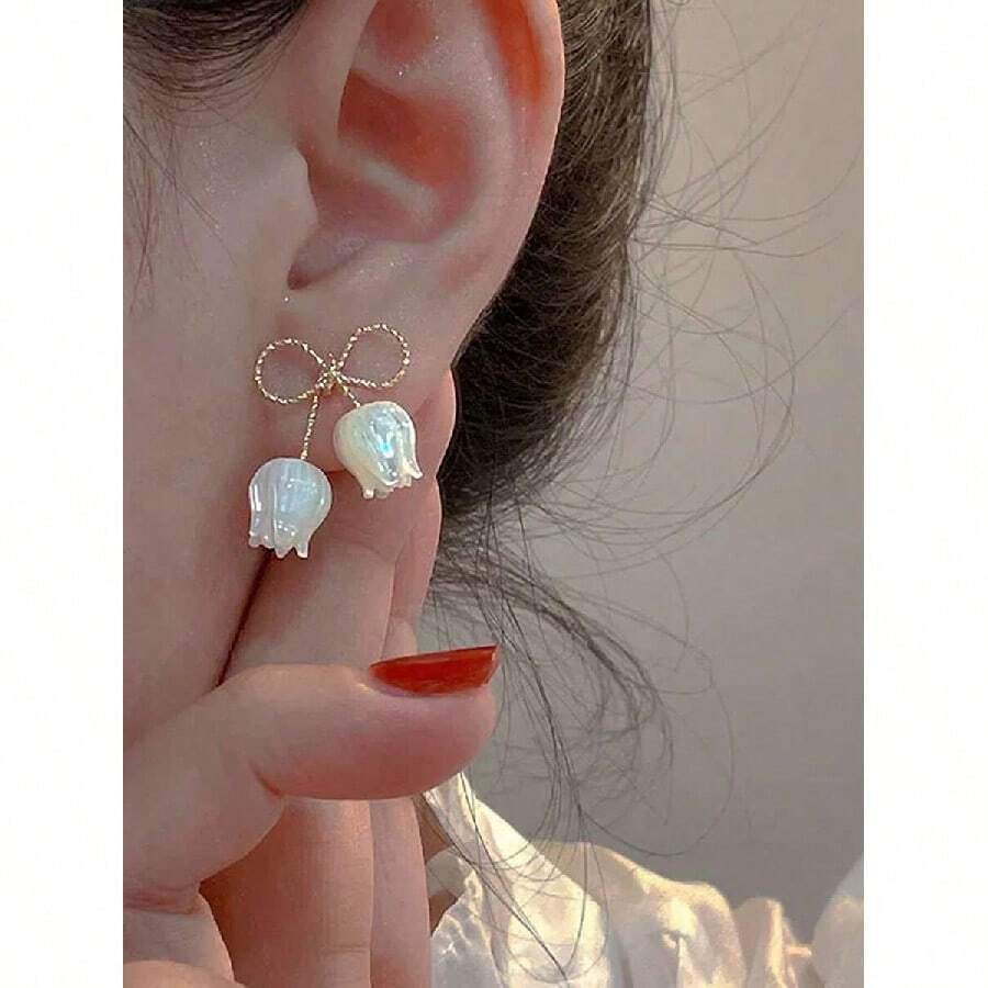 1 Pair Of Minimalist Butterfly-Shaped Tulip Earrings, Unique Design, Elegant Earrings, Suitable For Women's Daily And Festive Wear, Summer - 黃金 - 查看 1