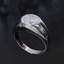 925纯银圆形莫桑石戒指，1克拉/2克拉/3克拉，适合作为情人节、订婚、结婚、日常佩戴、母亲节、父亲节、复活节、圣诞节、万圣节、感恩节、新年、生日和周年纪念礼物。 - 銀色 - 查看 4