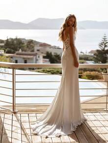 Sleek Spaghetti Strap Sweetheart Lace Appliqué Satin Mermaid Wedding Dress With Side Cutouts & Train, Wedding Dresses For Bride, Elegant And Comfortable, Includes Plus Sizes, Bridal Gown, Formal Dresses For Women, Suitable For Wedding, Party, After-Party Dress, Cocktail Party, Bride, Party Dress, Formal Occasions, Dinner Dress, Prom Dress, Birthday Party, Celebration, Gala, Festival, Ceremony, Graduation, Homecoming Dress, Vacation, White - 白色 - 查看 4