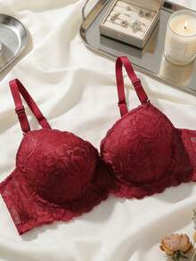 一套两件装欧美风女士内衣套装，包括一件带不可拆卸衬垫罩杯的超细纤维蕾丝文胸和一条配套的低腰内裤 - 酒紅色 - 查看 4