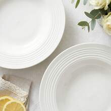 两只装 8.75 英寸带边汤盘，现代简约纯白亮面，凸起压纹边缘设计，光滑圆润边缘防滑易清洁，适用于微波炉/洗碗机/烤箱，适合盛放牛排、意面、沙拉、汤、甜点等，可用于家庭日常用餐、西餐厅、下午茶、厨房餐具，四季皆宜 - 白色 - 查看 6