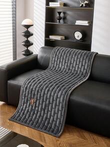 1 tấm phủ ghế sofa dày và mềm mại, có thể dùng như chăn hoặc khăn trải, phù hợp cho mọi mùa, giặt máy và giặt tay được, chống bụi và vết bẩn, tuyệt vời để bảo vệ đồ nội thất của thú cưng, sử dụng hàng ngày, trang trí mùa thu, trang trí phòng, chuẩn bị cho năm học mới, phù hợp với ghế sofa 2/3/4 chỗ (có nhiều kích cỡ khác nhau) - Màu xám đen - Xem 4