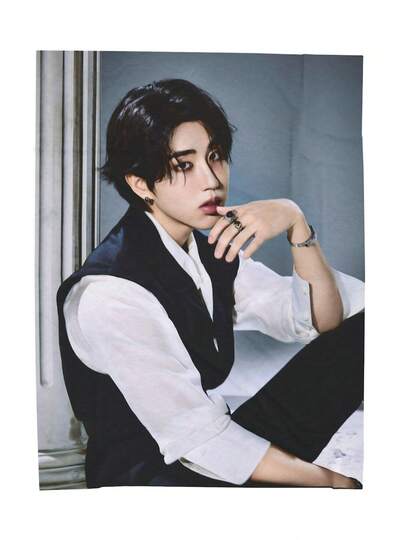 Hot K-Pop Skzooo StrayA Kids Soft Flannel Throw Blanket,Cozy BangAChan Support Blanket,SKZ Merch,Skz Hyujnin Bear Glasses Live Velveteen Plush BlanketStays K-Pop Concert Tour Merch Gift,HanA Jisung Support Blanket,Super Soft Warm Bed Blanket Sofa Bedding Bedroom Office Car,Feelix Singing Blanket,SKZ Blanket,Korean Sexy Long Legged Girl Throw Blanket,Four Seasons Cozy Shaggy Blanket Girls Boys Adult Gift No Linting, Machine Washable,Graphic Blankets,Bed Sheets,Sofa Blankets,Pillow Blankets,Pet Blankets,Home Festival Decoration Bedding,Party Decoration Blankets,Couple Blankets,Oversized Flannel Blankets,Lightweight Travel Blankets,Beach Camping Blankets,Anime Gift,Perfect Holiday Gift For Couples,Suitable For All Seasons Various Sizes To Choose From,No.117