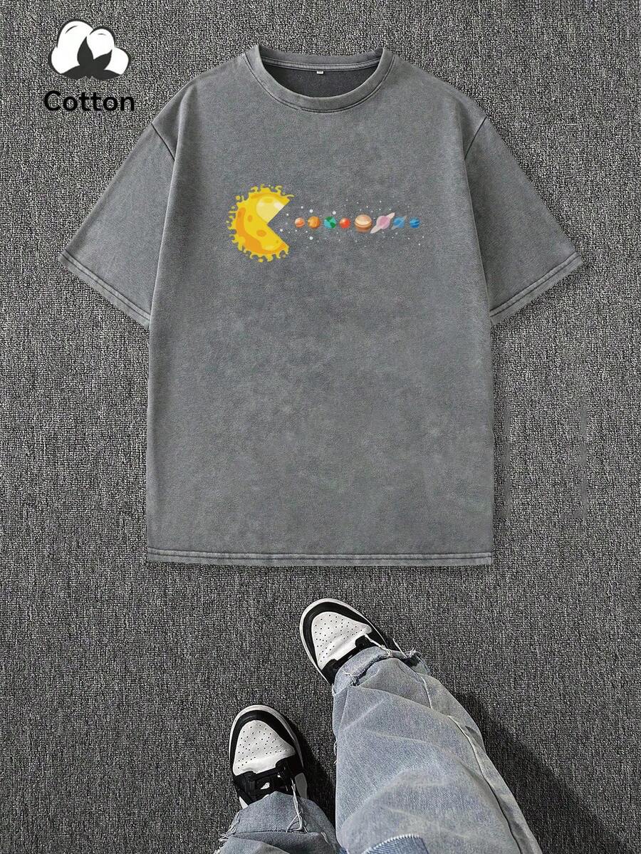 Camiseta de manga corta con cuello redondo, estampado de galaxia, estilo oscuro Y2K, lavada, para uso diario, talla grande para hombres - Gris - Ver 1