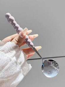 1个樱桃草莓陶瓷马克杯，杯身采用不规则浮雕设计，可用作早餐咖啡杯、卡布奇诺杯、下午茶杯、红茶杯，大容量水杯，是送给女朋友、母亲节或结婚的理想礼物。 - 彩色 - 查看 13