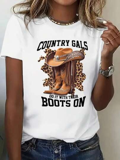 Camiseta Casual de Manga Corta para Mujer con Estampado de Botas Vaqueras y Leopardo, Lema "Country Gals Do It with Their Boots On", Cuello Redondo en Naranja Vibrante, Ajuste Regular Lavable a Máquina, Material Semitransparente, Para Todas las Estaciones