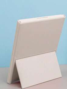 Gương trang điểm cầm tay gấp gọn họa tiết graffiti Y2K: Gương vuông gấp ba nhỏ gọn với thiết kế siêu mỏng, có thể gấp thành ba phần để cất giữ. Gương trang điểm chống vỡ này lý tưởng để sử dụng trên bàn làm việc tại nhà. Kích thước nhỏ gọn cho phép phụ nữ bận rộn sử dụng mọi lúc, mọi nơi. - Nhiều màu - Xem 10