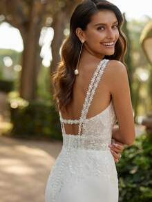 Enchanting Spaghetti Strap Deep V Lace Bodice Satin Mermaid Wedding Dress With Lace Cape, Wedding Dresses For Bride, Elegant And Comfortable, Includes Plus Sizes, Bridal Gown, Formal Dresses For Women, Suitable For Wedding, Party, Vacation, Bride, Formal Occasions, Dinner Dress, Prom Dress, After-Party Dress, Homecoming Dress, Cocktail Party, Birthday Party, Celebration, Gala, Festival, Ceremony, White - 白色 - 查看 4