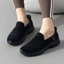 Skechers 女士 Go Walk 6 套脚休闲步行鞋，日常旅行鞋 896281-BBK - 全黑色 - 查看 1