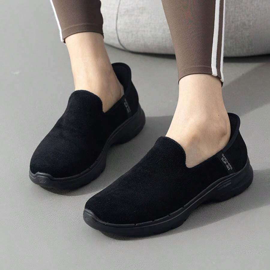 Skechers 女士 Go Walk 6 套脚休闲步行鞋，日常旅行鞋 896281-BBK - 全黑色 - 查看 1