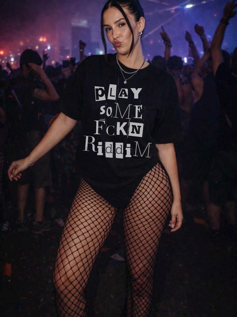 Oversized Play Some Fckn Riddim T-Shirt|Hard Style|Dubstep|Rave Shirt|Festival Shirt|EDM|Music Festival Shirt|Graphic Tee|Lost Lands|Head Banger - màu đen - Xem 1