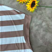 女士条纹圆领T恤裙，短袖撞色条纹迷你裙，休闲宽松版型，建议选择小一码，优雅百搭，适合春夏日常穿着、约会、外出和旅行。 - 棕色 - 查看 5