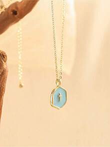 Mother's Day And Valentine's Day Gift Recommendation: Women's Petite Cross Necklace Delicate 14K Gold Silver Plated Cross Pendant Necklace Cute Small Cross Choker Minimalist Religious Jewelry Lovely Gift Christian Gift Suitable For Women And Teens Wearable Year-Round Also Suitable For Christmas - Hình chữ thập trên nền xanh dương với những giọt dầu chảy. - Xem 6