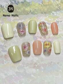 1包/10片方形美甲贴片，永恒花园，梦幻春日花卉系列：手工制作的按压式美甲贴片，饰以精致花卉图案和柔和的粉彩色调——甜美俏皮的美甲，适合女孩和女士，匠心独具的春季按压式美甲贴片，手工制作。 - 杏色 - 查看 2