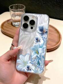 蓝色百合花图案印花 IMD工艺渐变羽毛纱线手机壳，兼容 13/11/17/17 Pro/16/14/15/15 Pro/15 Plus/15 Pro Max/7 Plus/8 Plus/X/Xs Max/Xr/11 Pro/12 Pro/13 Pro/14 Pro/12 Mini/13 Mini/11 Pro Max/12 Pro Max/13 Pro Max/14 Pro Max/14 Plus/17 Pro Max/17 Air/6/6s Plus/7/8/16 Pro/16 Plus/16 Pro Max/SE2/17 Pro Max 和三星手机Galaxy/A54/A14/A12/A13/A15/A32/A33/A24/A52S/S20/S21/S22/S23/S24/S23Plus/S24ultra/S25/A15/A33/A23 - 彩色 - 查看 1