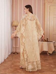 Plus Size French Retro Lace Round Neck Dress With Luxurious Beaded Decor, Adjustable Strap Slip Dress, Romantic 2 Pieces Set Summer Elegant - Apricot - View 2