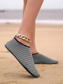 女士户外涉水鞋，透气防滑水鞋，轻便时尚沙滩/冲浪/游泳鞋 - 灰色 - 查看 6