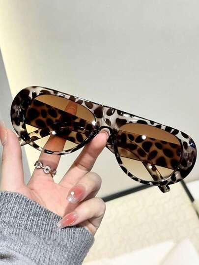 1pair Of Oval-Shaped Glasses In European-American Style, Suitable For Women To Wear. Applicable For Summer Beach, Campfire Parties, As Gifts, Retro Street Style, Driving, Outdoor Travel, Parties, Stage Performances, Beach Accessories, Back-To-School Season, Festival Accessories.