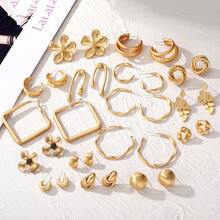 5 Pairs Vintage Luxury Gold Flower & Geometric Earring Set, Matte Metal Wrapped Design Earrings, Suitable For Women's Daily And Party Wear - Multicolor - View 1