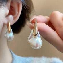 Electroplated Silver Asymmetrical Pearl Earrings, French Luxury Elegant Earrings For Women - Gold - View 3