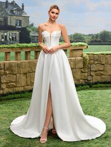 缎面无肩带长拖尾婚纱，适合教堂仪式、生日派对、婚礼及其他场合。 - 白色 - 查看 6