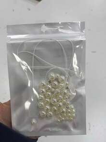 Correa de teléfono personalizada con elemento de perla, diseño elegante y de moda con cadena de letras de perlas falsas que se puede grabar con nombre, lema y fecha como regalo de cumpleaños o aniversario - Multicolor - Ver 8