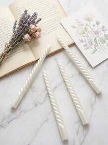 这款金色优雅多臂烛台，法式风格家居装饰，营造浪漫氛围，适合客厅、节日等场合。是结婚纪念日、浪漫时刻的完美之选。这款波西米亚风格的锌合金桌面摆件，非常适合家居装饰、壁炉装饰、圣诞派对、乔迁礼物、婚礼、餐厅和聚会等场合。 - 多款式 - 查看 13