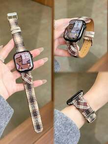 1条精美格纹真皮表带，兼容，适用于38mm、40mm、41mm、42mm、44mm、45mm、46mm、49mm表盘尺寸，也兼容 Link系列、Ultra、S10、9/8/7/6/5/4/3/2/1、SE等型号。 - 棕色 - 查看 2