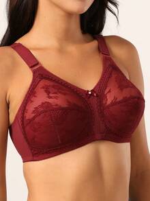 Plus Size Women Lace Wireless Breathable Seamless Bra, Lightweight & Full Coverage - Red - View 3