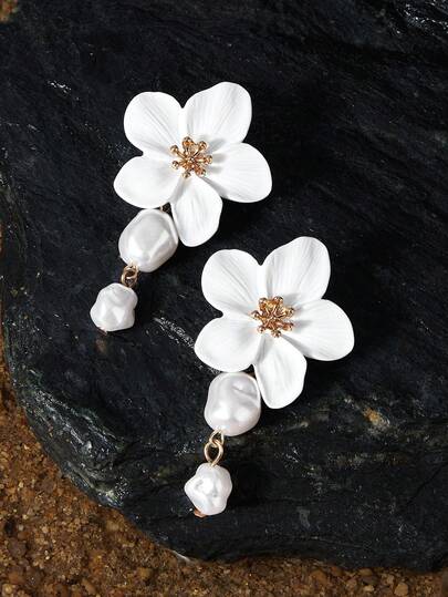 Opalesca 1 对优雅的 5 瓣仿珍珠花耳环，适合女性日常佩戴情人节、妈妈、母亲、母亲节、礼物