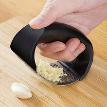 1pc Modern Minimalist Stainless Steel Garlic Press, Household Kitchen Tool, Thick Stainless Steel Material Durable, Lever Design For Easy Pressing, Finely Crushed Garlic Without Mess, Convenient Cleaning Without Residue. - Multicolor - View 4