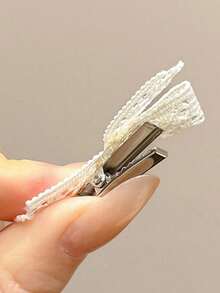 4/10pcs Lace Butterfly Hair Clips, Lace Side Clips, Bangs Clips, Wispy Clips, Bridal Headpiece, Valentine's Day Hair Accessories, Everyday Butterfly Hair Clips, Elegant, Cute, Fashionable, Versatile, Suitable For Parties, Events And Holidays, Gift For Girls, Hair Accessories, Hairpin - White - View 9