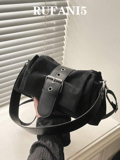 תיק הכתף החדש לסתיו ולחורף בצבע אחיד עם אבזם נפתח הוא תיק כתף אלכסוני רב תכליתי ואלגנטי בסגנון רטרו בעל קיבולת גדולה ופרקטי לנשים, מתאים לקניות, ארנקים, נשים צעירות, סטודנטיות, עובדות חדשות ועובדי צווארון לבן. הם מתאימים מאוד למשרדים, אוניברסיטאות, עבודה, עסקים, נסיעות יומיות, פעילויות חוץ, טיולים וטיולים.