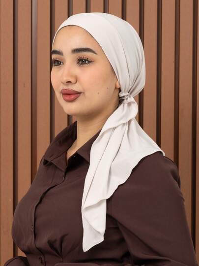 1顶女士纯色经典时尚优雅休闲百搭长款系带头巾帽，适合日常户外佩戴、海滩、度假等场合。