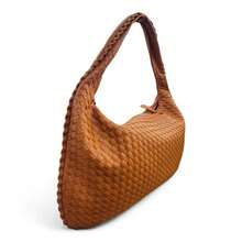 Elegant Women's Shoulder Bag In Braided Faux Leather - Camel - View 6