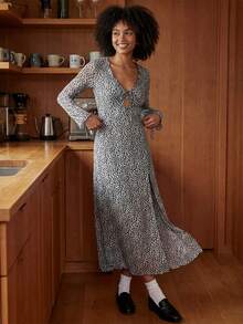 Women's Long Dress Elegant Dot Print Long Sleeve Deep V Neck Tie Front High Slit Dress for Daily Event Wear - Gris - Ver 3