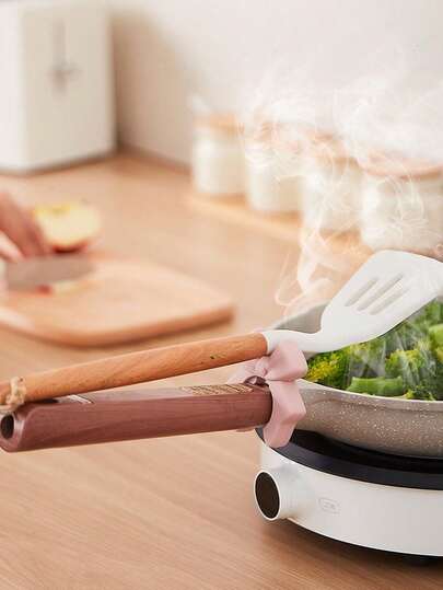 1Pc Butterfly Shape Silicone Spoon Rest Heat Resistant Reusable Kitchen Utensil Holder Anti-Overflow Spoon Storage Rack Portable Organizer