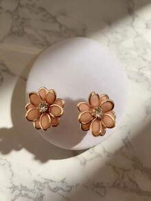 1 Pair Metal Pink Flower Fashion Stud Earrings - Pink - View 3