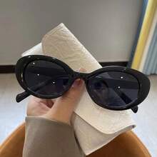 Korean-Style Blogger , Egg-Shaped Small-Face  With A High-End Feel, Tea Color - Khung đỏ, mảng màu xanh lá cây - Xem 1