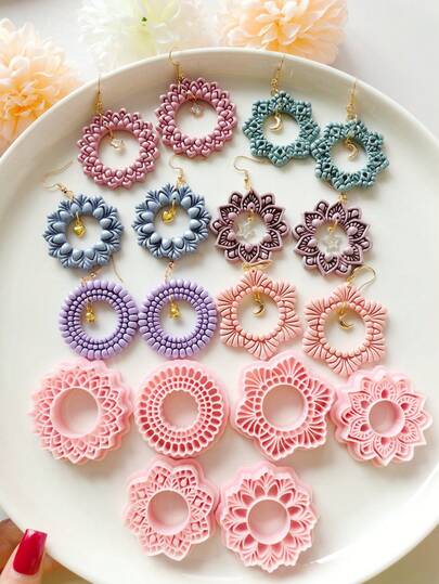 Plastic Polymer Clay Cutters & Hollowed-Out Retro Geometric Floral - DIY Crafting With Precise Cutting Edges For Handmade Clay, Jewelry Beads, Resin Charms - Molding Die For Polymer Clay Art Supplies (Compatible With DIY Kits)