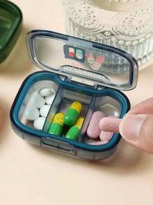 1 pieza Caja de pastillas portátil y mini con "My Medicine Bag" y patrón de pastillas, organizador de pastillas portátil y minimalista con 3 compartimentos, estuche de pastillas mini portátil a prueba de agua y humedad, accesorio médico imprescindible, organizador de atención médica diaria, adecuado para almacenar medicamentos y otros artículos pequeños, para uso diario/al aire libre/viajes, esencial para usuarios conscientes de la salud y en movimiento - Ver 9