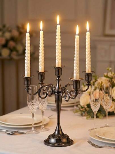 Candelabros elegantes de varios brazos en color negro, una pieza de decoración del hogar de estilo europeo vintage para crear una atmósfera romántica en salas de estar y durante fiestas, perfecta para aniversarios de bodas y ocasiones románticas. Esta decoración de mesa de estilo bohemio de aleación de zinc es ideal para la decoración del hogar, la decoración de la chimenea, las fiestas de Navidad, los regalos de inauguración de la casa, las bodas, los restaurantes y las fiestas.