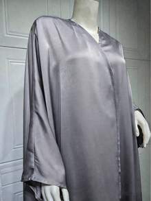 Minimalist Elegant Fashion Soft Glow Batwing Sleeve Abaya - Grey - View 2