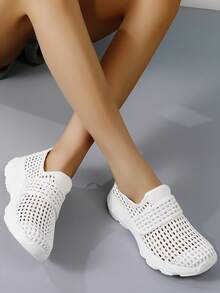 Summer Breathable Mesh Sequin Women's Shoes, Slip-On Hook And Loop Soft-Sole Casual Shoes For Middle-Aged And Elderly - Beige - View 6