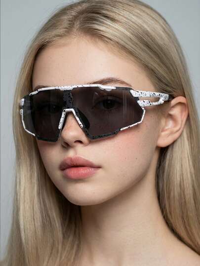 1副女士多色盾形PC镜框连体镜片大框镂空时尚眼镜