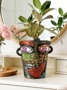 一件毕加索风格多彩人脸树脂花瓶 - 大胆的立体主义几何设计，色彩鲜艳，是客厅搁架、梳妆台和玄关边桌的理想之选。增添艺术波西米亚风情，是引人注目的热门装饰品。 - 多色 - 查看 5