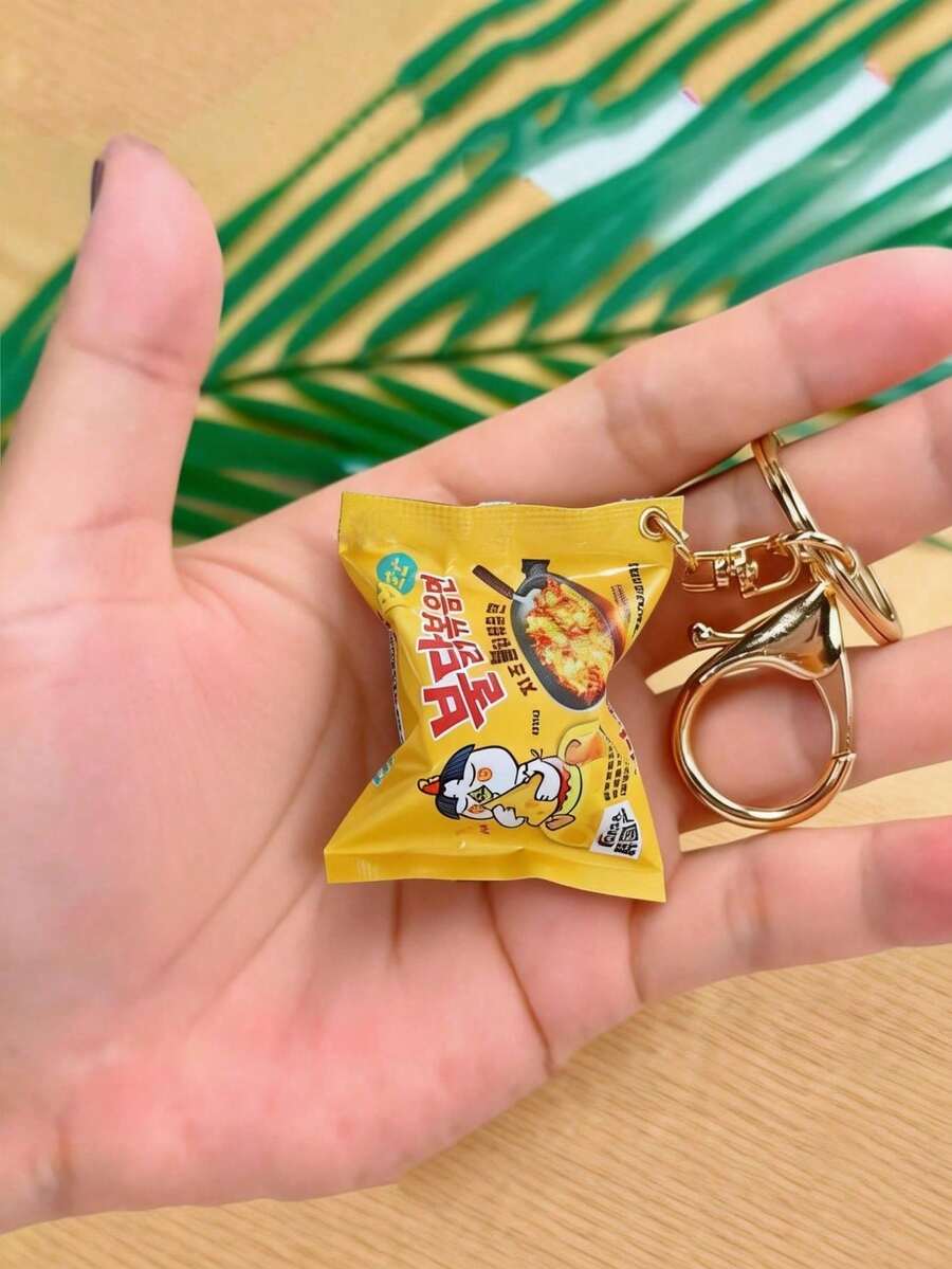 1pc Korean Ramen-Shaped Keychain, Suitable As Gift For Friends And Teachers Gifts For Mother, Father, Graduation, And Teacher - Multicolor - View 1