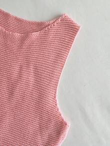 2026春夏新款女士针织连衣裙，休闲度假风，粉色无袖针织流苏连衣裙，甜美少女风，精致竖条纹针织面料，动感流苏裙摆设计，纯粉色，修身包臀短款连衣裙版型。适合情人节约会、生日派对或朋友聚会。适合甜美中性风女孩和时尚达人。春秋季可单穿，夏季可搭配外套。兼具性感魅力和梦幻优雅。 - 淺粉色 - 查看 6