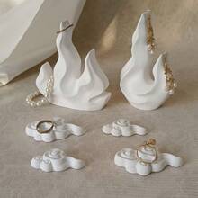 创意石膏火焰首饰展示架，中式吉祥云朵摄影道具，适用于客厅、卧室、婚礼、派对、圣诞节、万圣节、复活节、感恩节、斋月等场合，是生日、乔迁之喜的完美礼物，设计优雅 - 彩色 - 查看 1